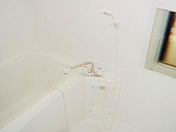 多田コーポの浴室